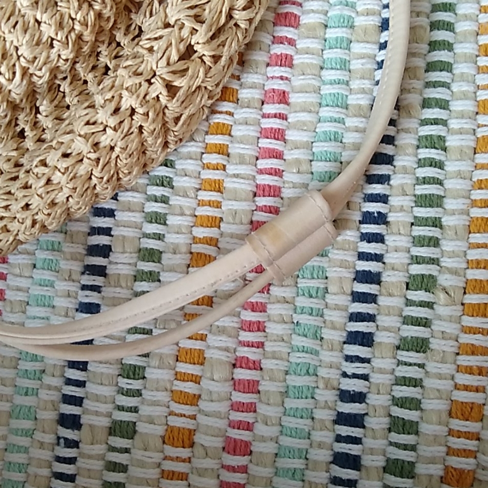Straw Backpack Bag - Picture 3 of 9